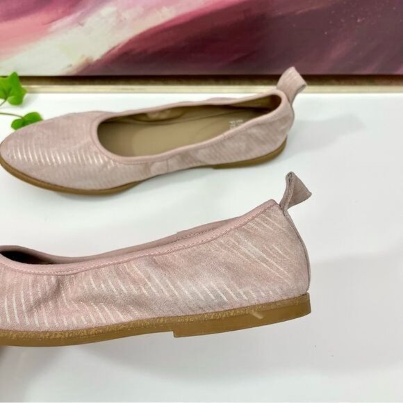 EILEEN FISHER Notion Ballet Flat In Goose Bump/light Gold Size 8.5 - Picture 6 of 10